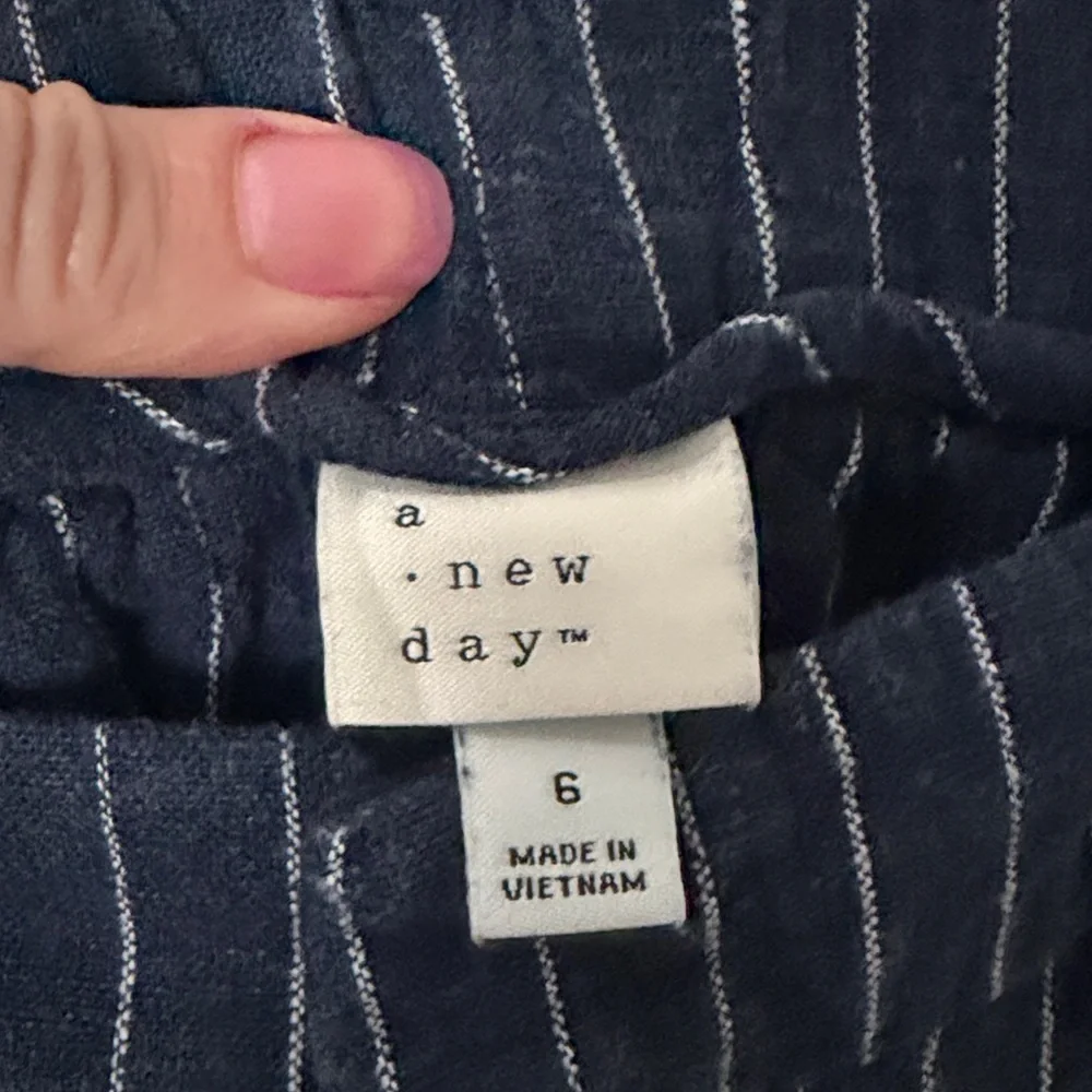 a new day Dark Blue Pinstripe Pants linen size 6 - Picture 2 of 4